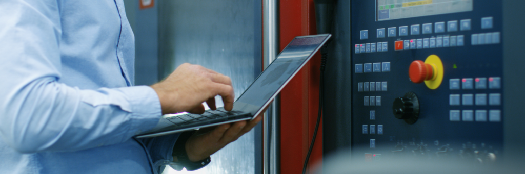 Wiosną podpisaliśmy nową umowę na dalszy rozwój portalu internetowego dla klientów UDT. Kontrakt obejmuje także świadczenie opieki utrzymaniowo-serwisowej i hosting w okresie 36 miesięcy. Zespół S&T przeprowadzi również audyt bezpieczeństwa i dostępności według standardu WCAG 2.0.